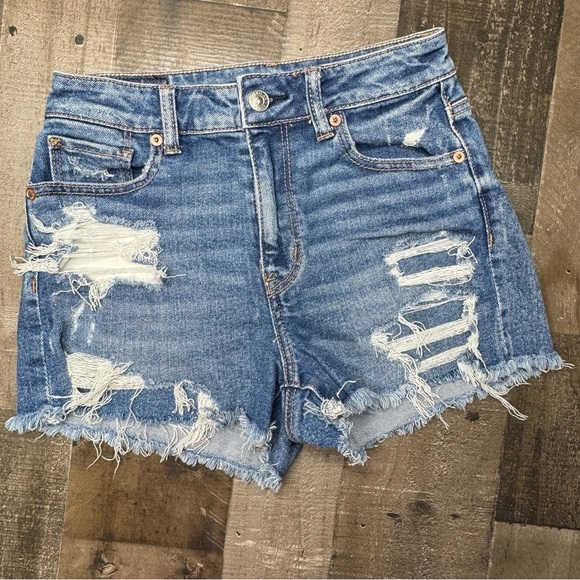 American Eagle Distressed Mom Jean Shorts size 0 - Picture 11 of 11